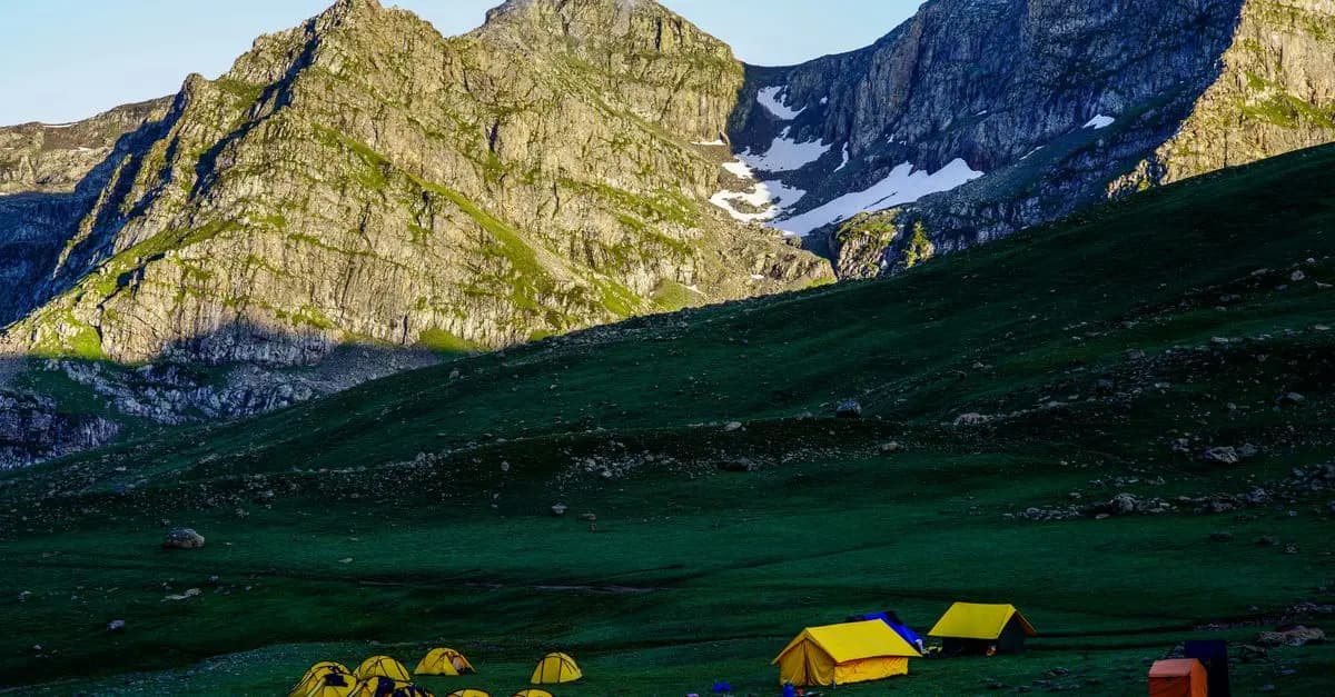 Comment Choisir le Matériel de Camping Idéal pour le Trek