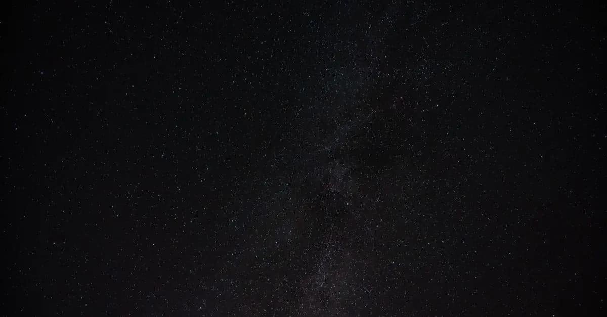 Trek de Nuit : Conseils pour Marcher Après le Coucher du Soleil