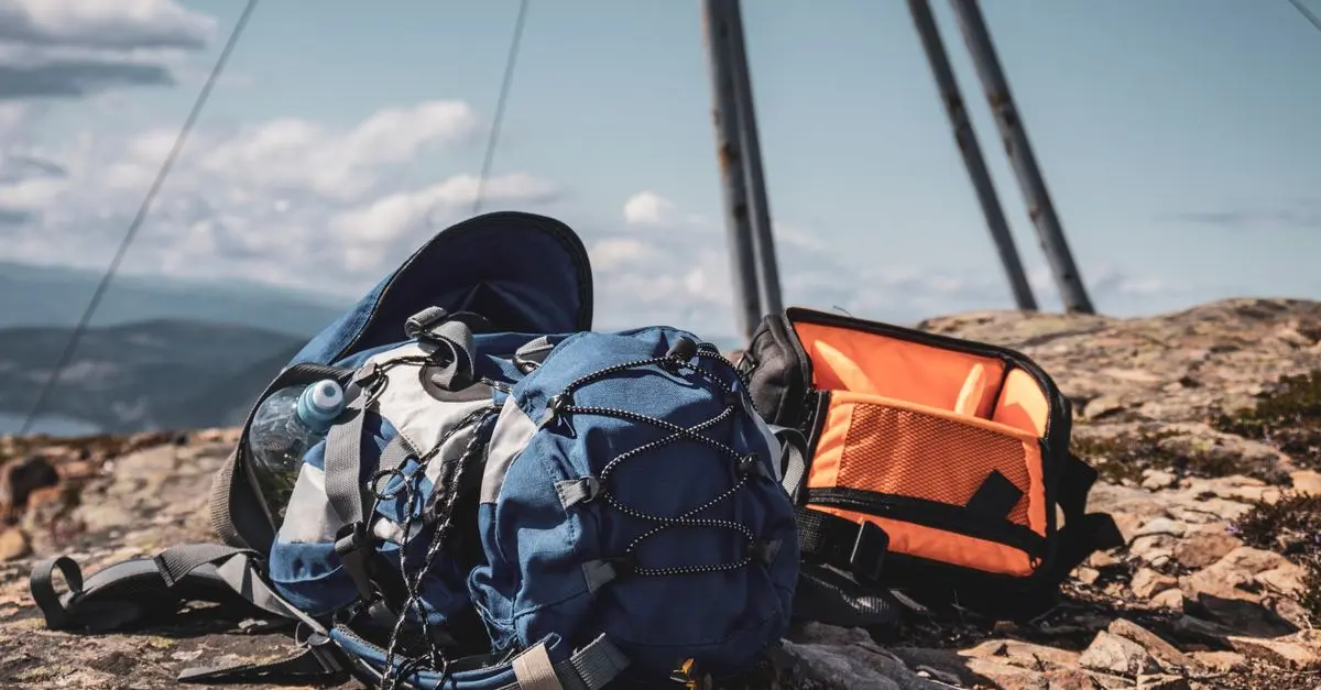 10 Astuces Pro pour Réduire le Poids de Votre Sac en Trek