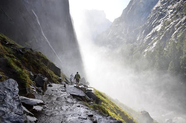 Les Plus Belles Expériences de Trekking à Vivre Absolument